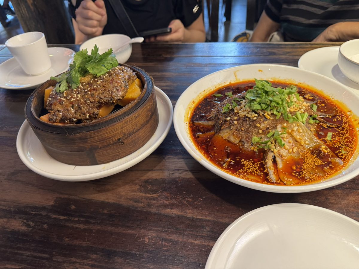 Food gallery photo 27 of 37