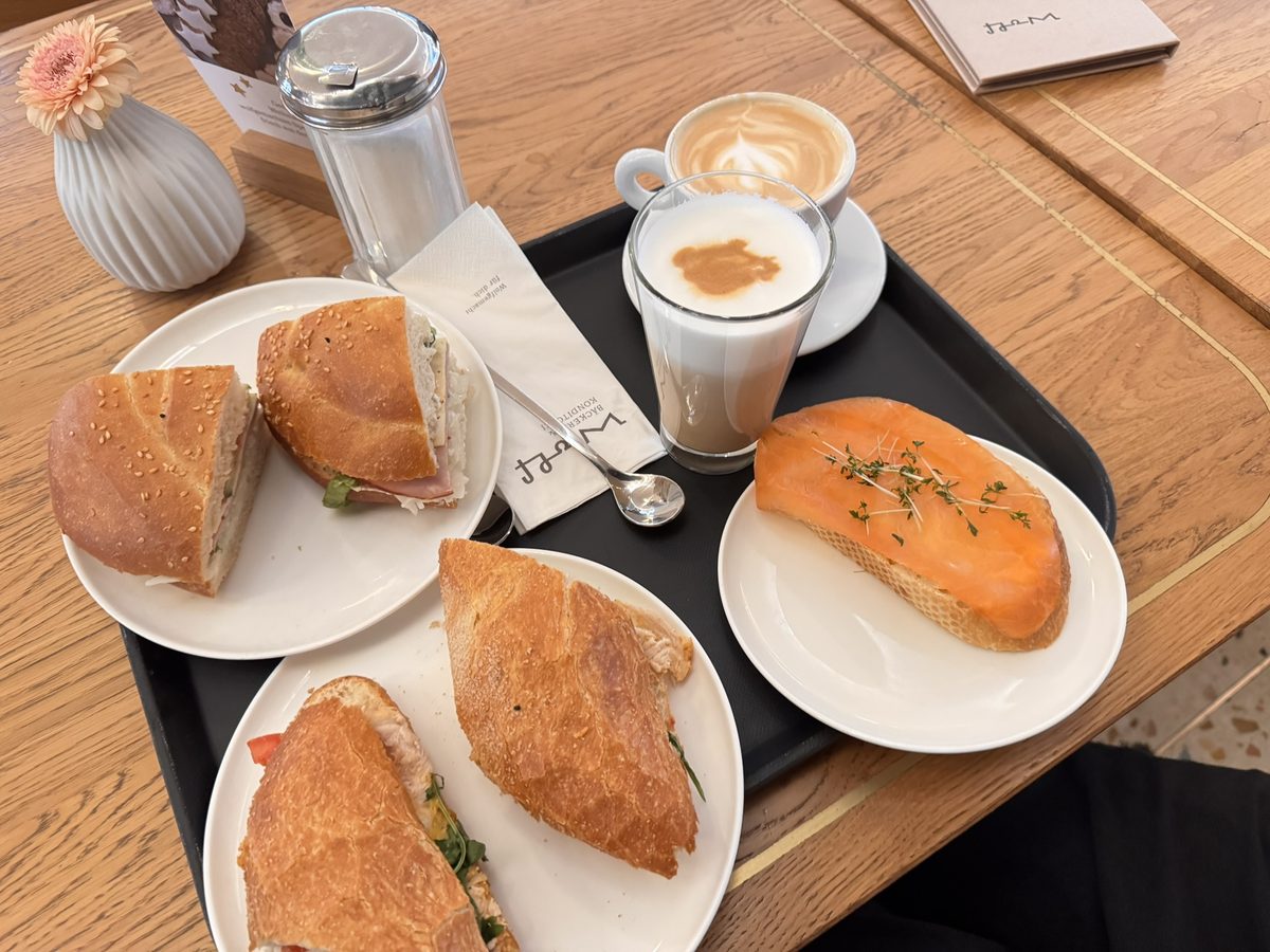 Food gallery photo 12 of 37
